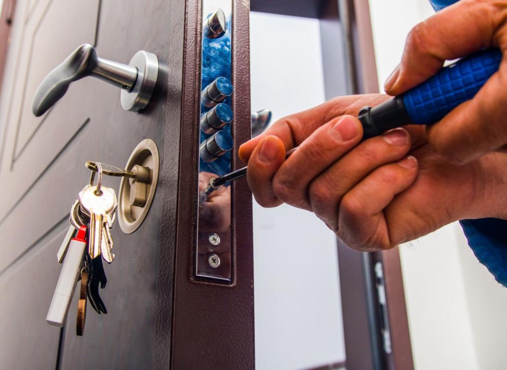 Porte anti-effraction près de La Penne-sur-Huveaune